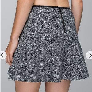 Lululemon Get IT On skirt size 8